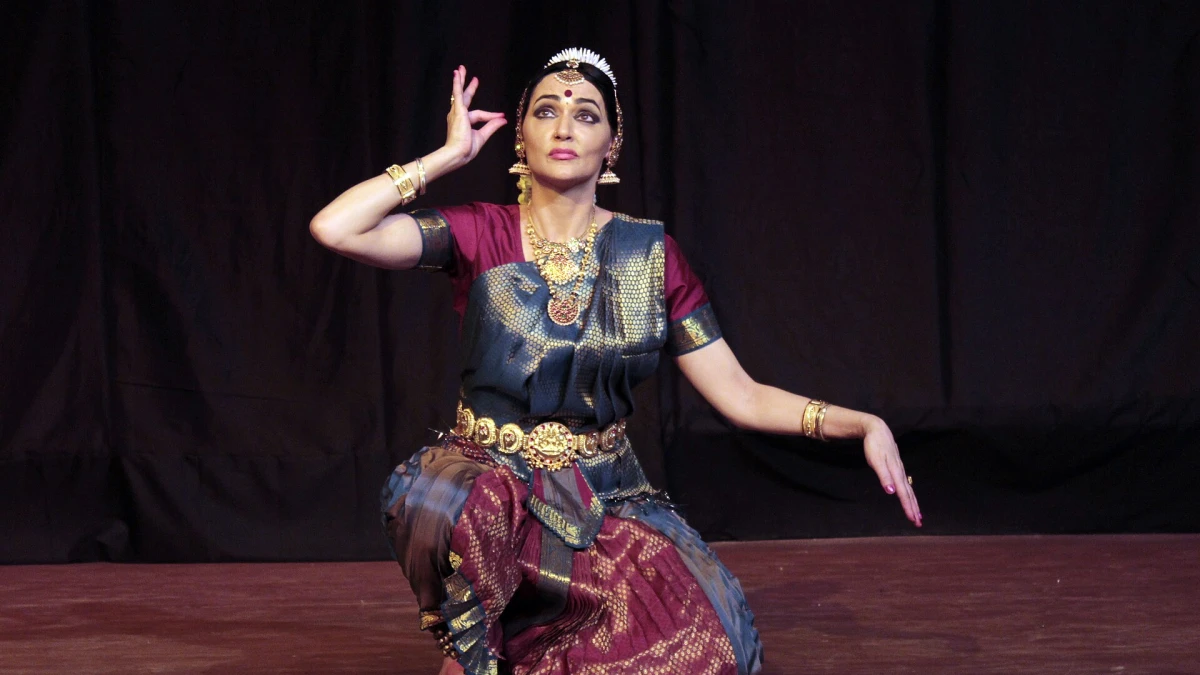 Samyuta Hastas: Double-Hand Mudras in Bharatanatyam Every Student Must Know - Authentic Classical Arts