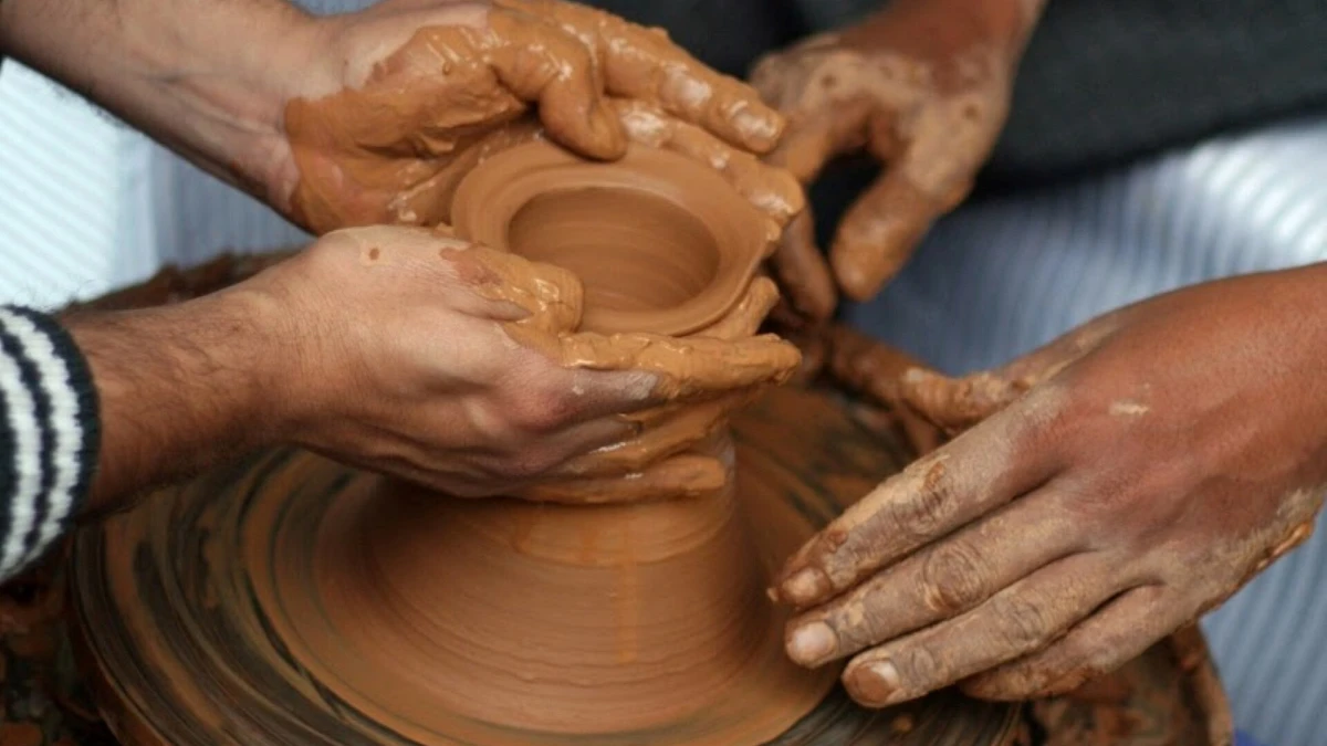 Weekend Fine Arts Workshops in Bangalore: Clay, Sketching & Canvas - Authentic Classical Arts